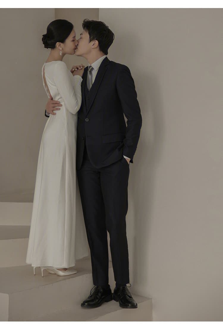 ロングドレス シンプル優美なスレンダーウエディングドレス