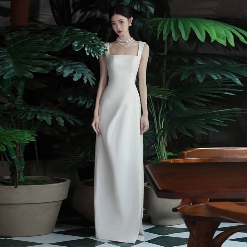 ロングドレス 上品パールネックレス付きマーメイドドレス