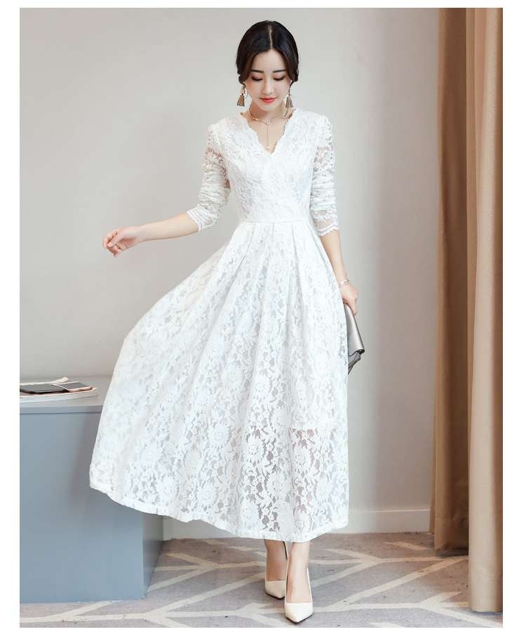 優美なレース編みロングドレス